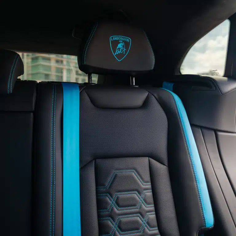 Lamborghini Urus S Blue - Image 37